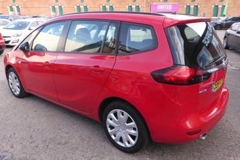 VAUXHALL ZAFIRA TOURER 2.0 CDTi Exclusiv MPV 5dr Diesel Auto Euro 5 (165 ps)