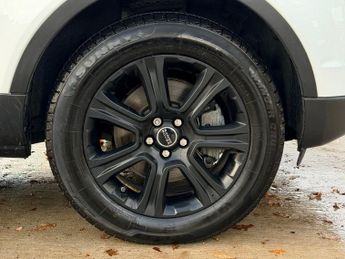 LAND ROVER RANGE ROVER EVOQUE 2.0 TD4 SE Tech SUV 5dr Diesel Auto 4WD Euro 6 (s/s) (180 ps)