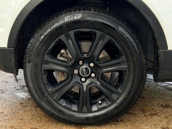 LAND ROVER RANGE ROVER EVOQUE 2.0 TD4 SE Tech SUV 5dr Diesel Auto 4WD Euro 6 (s/s) (180 ps)