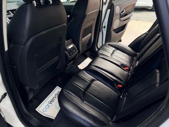 LAND ROVER RANGE ROVER EVOQUE 2.0 TD4 SE Tech SUV 5dr Diesel Auto 4WD Euro 6 (s/s) (180 ps)