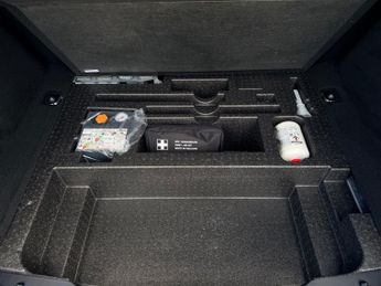 LAND ROVER RANGE ROVER EVOQUE 2.0 TD4 SE Tech SUV 5dr Diesel Auto 4WD Euro 6 (s/s) (180 ps)