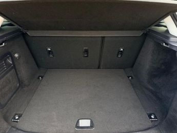 LAND ROVER RANGE ROVER EVOQUE 2.0 TD4 SE Tech SUV 5dr Diesel Auto 4WD Euro 6 (s/s) (180 ps)