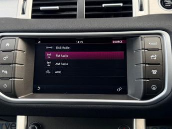 LAND ROVER RANGE ROVER EVOQUE 2.0 TD4 SE Tech SUV 5dr Diesel Auto 4WD Euro 6 (s/s) (180 ps)