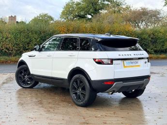 LAND ROVER RANGE ROVER EVOQUE 2.0 TD4 SE Tech SUV 5dr Diesel Auto 4WD Euro 6 (s/s) (180 ps)