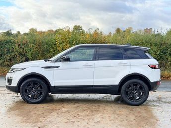 LAND ROVER RANGE ROVER EVOQUE 2.0 TD4 SE Tech SUV 5dr Diesel Auto 4WD Euro 6 (s/s) (180 ps)