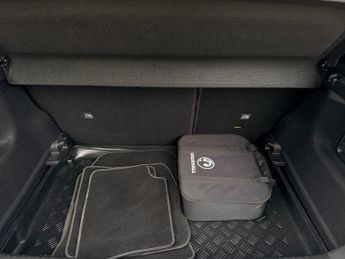 VAUXHALL MOKKA ELECTRIC 50kWh SRi Nav Premium SUV 5dr Electric Auto (136 ps)