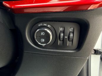 VAUXHALL MOKKA ELECTRIC 50kWh SRi Nav Premium SUV 5dr Electric Auto (136 ps)