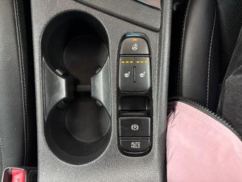 KIA NIRO 1.6 GDi 3 SUV 5dr Petrol Hybrid DCT Euro 6 (s/s) (139 bhp)