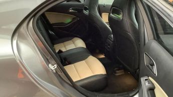 MERCEDES-BENZ A-CLASS 2.1 A220d AMG Line (Premium) Hatchback 5dr Diesel 7G-DCT Euro 6 