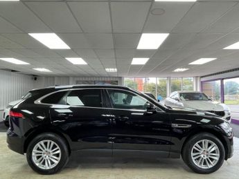 JAGUAR F-PACE 2.0 D180 Portfolio SUV 5dr Diesel Auto AWD Euro 6 (s/s) (180 ps)