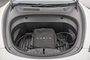 TESLA Model 3 (Dual Motor) Long Range Saloon 4dr Electric Auto 4WDE (346 ps)