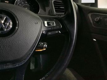 VOLKSWAGEN E-GOLF 35.8kWh e-Golf Hatchback 5dr Electric Auto (136 ps)