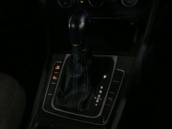 VOLKSWAGEN E-GOLF 35.8kWh e-Golf Hatchback 5dr Electric Auto (136 ps)