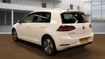 VOLKSWAGEN E-GOLF 35.8kWh e-Golf Hatchback 5dr Electric Auto (136 ps)