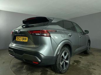 NISSAN QASHQAI 1.3 DIG-T MHEV N-Connecta SUV 5dr Petrol Hybrid XTRON Euro 6 (s/