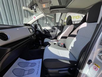 TOYOTA YARIS 1.33 Dual VVT-i T Spirit Hatchback 5dr Petrol Multidrive S Euro 