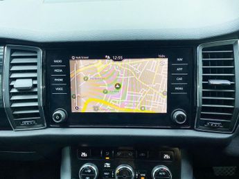 SKODA KODIAQ 1.5 TSI ACT SE Drive SUV 5dr Petrol DSG Euro 6 (s/s) (7 Seat) (1