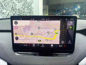 SKODA ENYAQ 82kWh 80 Loft SUV 5dr Electric Auto (204 ps)