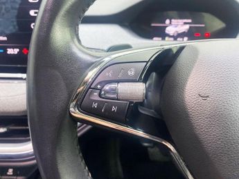 SKODA ENYAQ 82kWh 80 Loft SUV 5dr Electric Auto (204 ps)