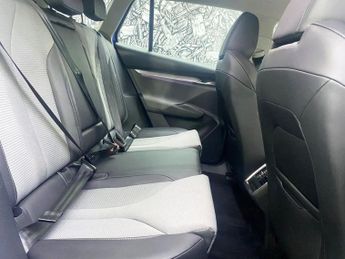 SKODA ENYAQ 82kWh 80 Loft SUV 5dr Electric Auto (204 ps)