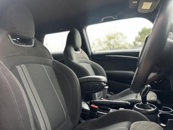 MINI HATCH 1.5 Cooper Sport Hatchback 3dr Petrol Steptronic Euro 6 (s/s) (1