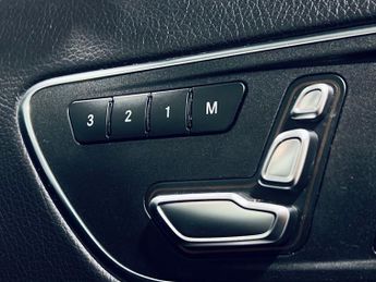 MERCEDES-BENZ A-CLASS 2.1 A200d AMG Line (Premium Plus) Hatchback 5dr Diesel 7G-DCT Eu