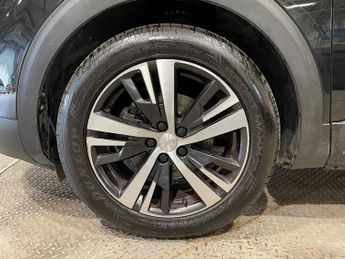 PEUGEOT 3008 1.2 PureTech GPF Allure SUV 5dr Petrol EAT Euro 6 (s/s) (130 ps)