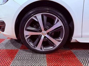 PEUGEOT 308 1.2 PureTech GT Line Hatchback 5dr Petrol EAT Euro 6 (s/s) (130 