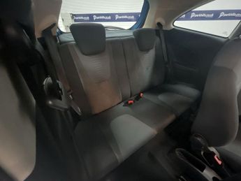 FORD KA 1.2 Zetec Hatchback 3dr Petrol Manual Euro 5 (s/s) (69 ps) - AA