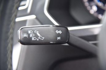 VOLKSWAGEN TIGUAN 2.0 TDI R-Line SUV 5dr Diesel DSG 4Motion Euro 6 (s/s) (150 ps)