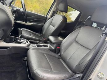 NISSAN NAVARA 2.3 dCi Tekna Pickup Double Cab 4dr Diesel Auto 4WD Euro 6 (190 
