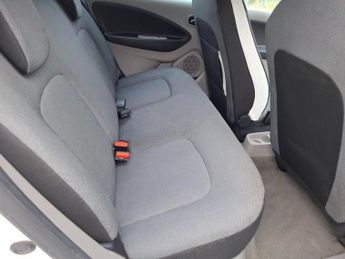 RENAULT ZOE 22kWh Dynamique Nav Hatchback 5dr Electric Auto (Battery Lease) 