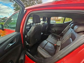 VAUXHALL ASTRA 1.4i Turbo Elite Hatchback 5dr Petrol Auto Euro 6 (s/s) (150 ps)