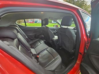 VAUXHALL ASTRA 1.4i Turbo Elite Hatchback 5dr Petrol Auto Euro 6 (s/s) (150 ps)