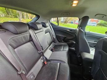 VAUXHALL ASTRA 1.4i Turbo Elite Hatchback 5dr Petrol Auto Euro 6 (s/s) (150 ps)