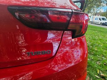 VAUXHALL ASTRA 1.4i Turbo Elite Hatchback 5dr Petrol Auto Euro 6 (s/s) (150 ps)