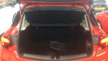 VAUXHALL ASTRA 1.4i Turbo Elite Hatchback 5dr Petrol Auto Euro 6 (s/s) (150 ps)