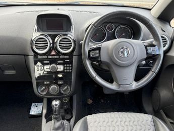 VAUXHALL CORSA 1.4 16V SE Hatchback 5dr Petrol Auto Euro 5 (100 ps)