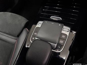 MERCEDES-BENZ A-CLASS 1.3 A200 AMG Line Hatchback 5dr Petrol 7G-DCT Euro 6 (s/s) (163