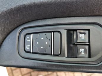 RENAULT TRAFIC 2.0 dCi Blue LL30 Business+ Panel Van 5dr Diesel Manual L2 H1 Eu
