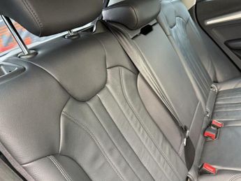 AUDI Q5 2.0 TDI Sport SUV 5dr Diesel S Tronic quattro Euro 6 (s/s) (190 