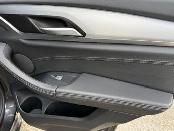 BMW IX3 80kWh Premier Edition SUV 5dr Electric Auto (286 ps)