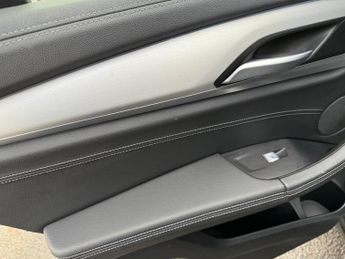 BMW IX3 80kWh Premier Edition SUV 5dr Electric Auto (286 ps)