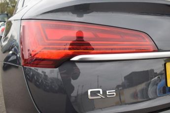AUDI Q5 2.0 TDI 40 Sport Sportback 5dr Diesel S Tronic quattro Euro 6 (s
