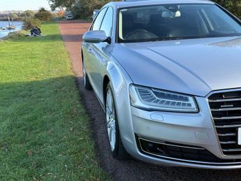AUDI A8 3.0 TDI V6 SE Executive Saloon 4dr Diesel Tiptronic quattro Euro
