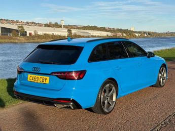AUDI A4 AVANT 2.0 TFSI 40 Black Edition Estate 5dr Petrol S Tronic Euro 6 (s/s