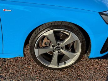 AUDI A4 AVANT 2.0 TFSI 40 Black Edition Estate 5dr Petrol S Tronic Euro 6 (s/s