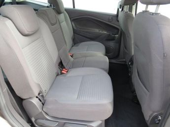 FORD GRAND C-MAX 2.0 TDCi Titanium MPV 5dr Diesel Powershift Euro 6 (s/s) (150 ps