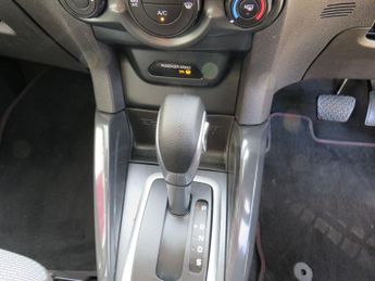 FORD ECOSPORT 1.5 Zetec SUV 5dr Petrol Powershift 2WD Euro 5 (112 ps)