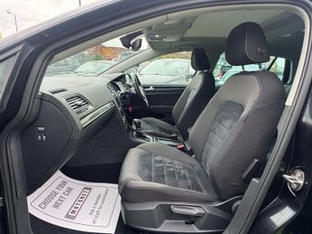 VOLKSWAGEN GOLF 1.6 TDI BlueMotion Tech GT Edition Hatchback 5dr Diesel DSG Euro